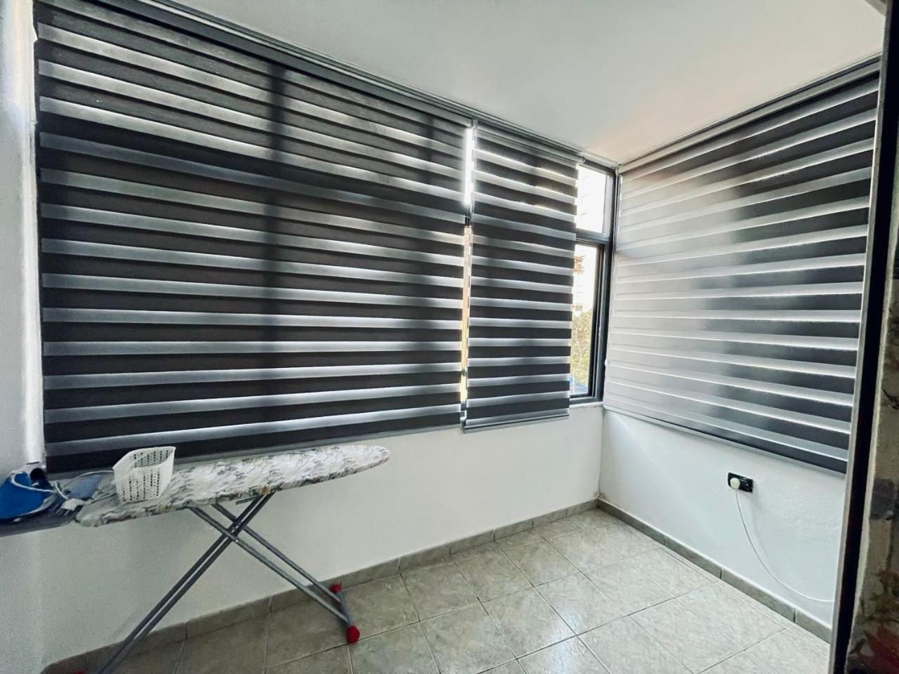 Top Central Apartment ティラナ エクステリア 写真