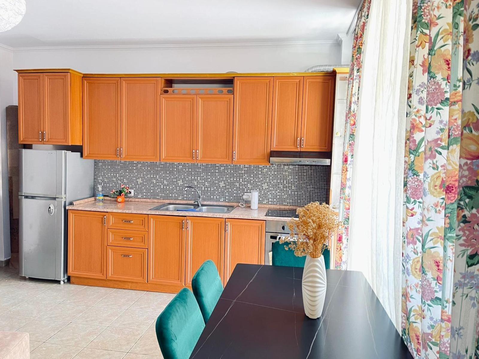 Top Central Apartment ティラナ エクステリア 写真
